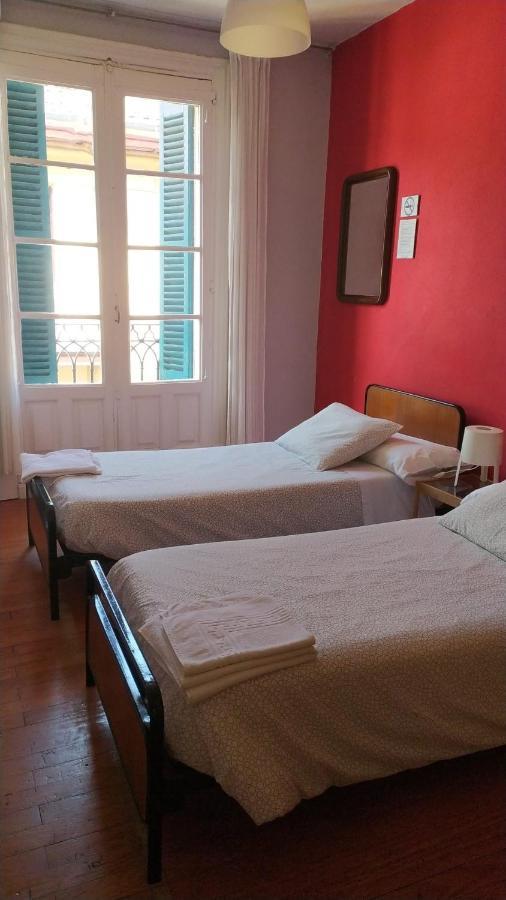 Pension Manoli Bilbao Ngoại thất bức ảnh